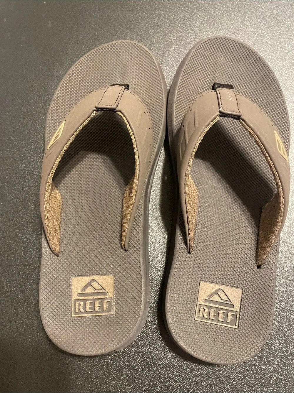 Reef Men’s Brown Flip Flop Sandals - Comfortable Casual Beach Wear Size 8